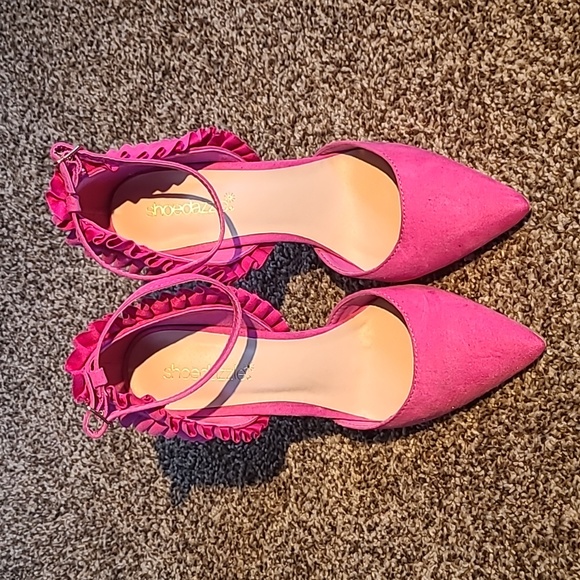 Hot Pink Ruffle High Heels - Picture 1 of 4